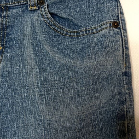 Girl's Levi Strauss Signature® Girls Stretch Low Rise Flare Jeans Size 10 1/2 - Picture 3 of 10